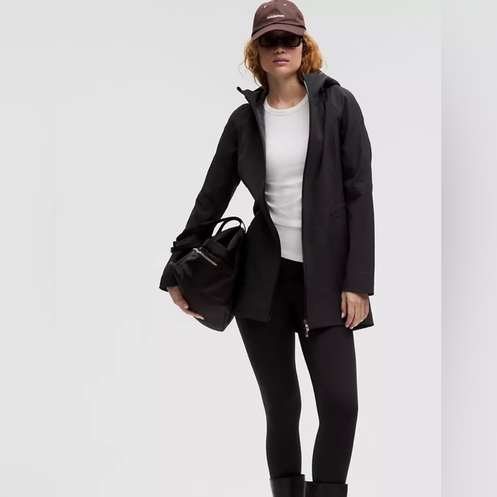 Lululemon RepelShell rain jacket. Black. Size 6.